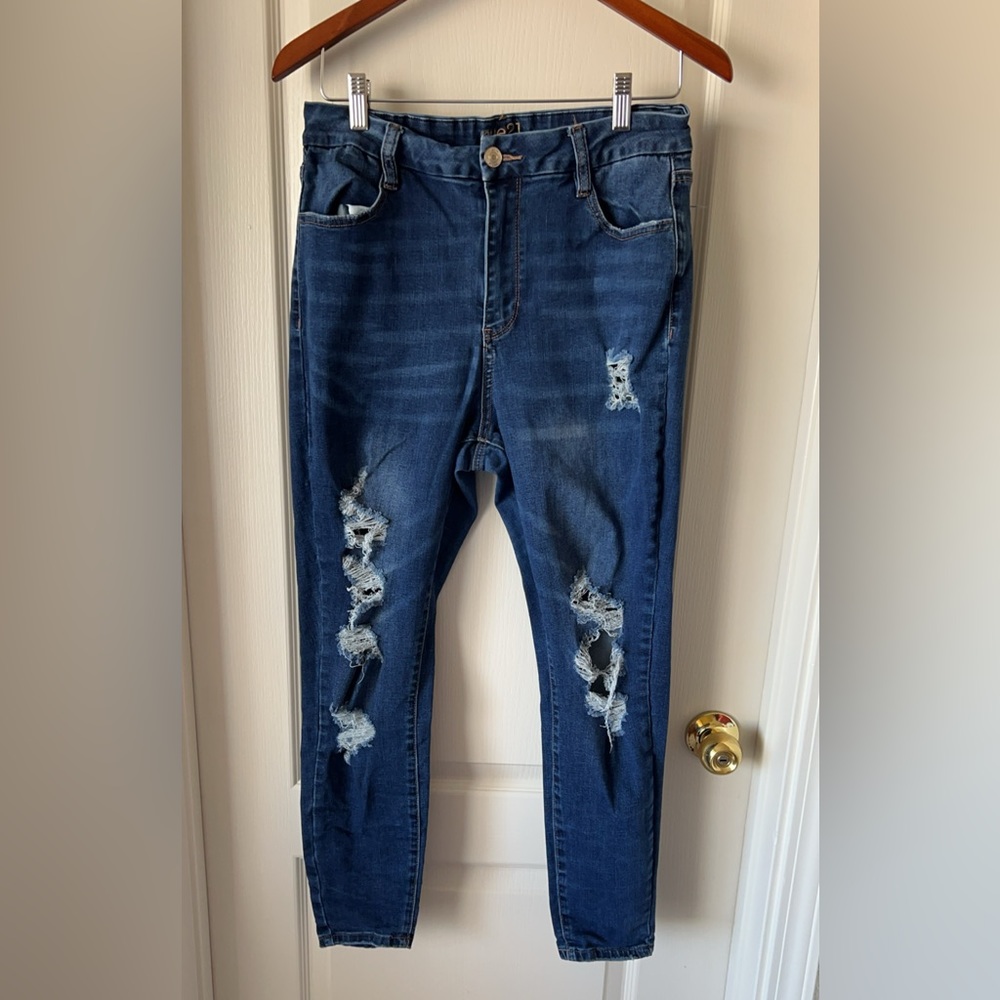 Distress jeans